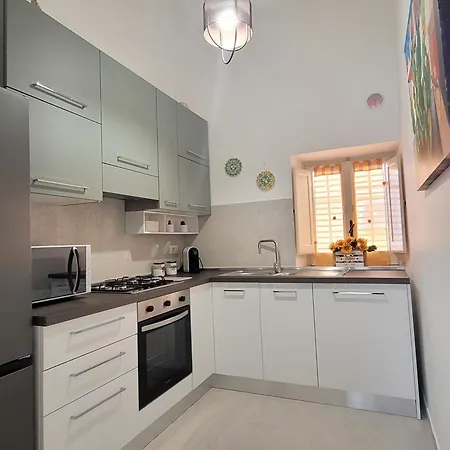 Jey Studio_independent Seafront Апартаменты *